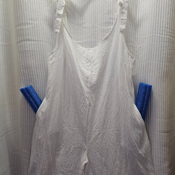 Floral Blooming NWT White Jumper Jumpsuit Wide Leg Adjustable Pockets Oversized - Picture 6 of 7